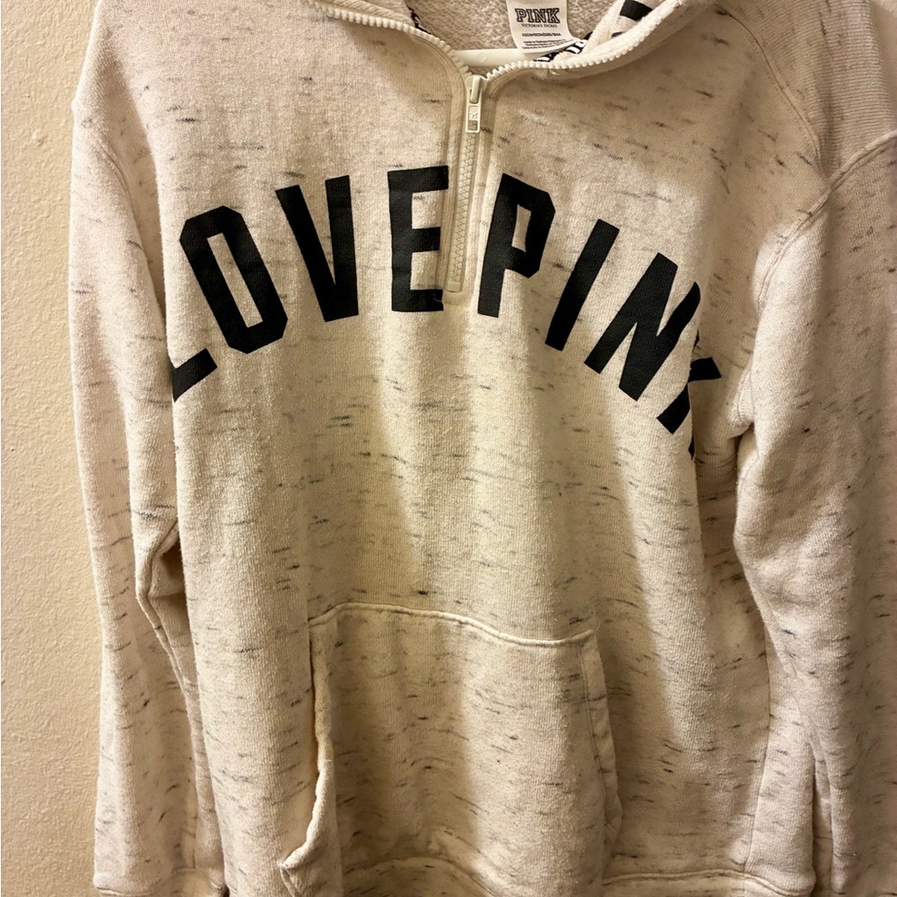 BRAND NEW W/ Tags PINK Victoria's Secret Off-White Zip-Up Hoodie🤍🖤